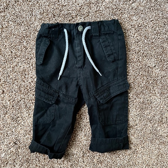 4-Pieces: 2 Button-Downs, 1 Corduroy Pants & 1 Black Pants, Size 18 Months - Picture 4 of 10